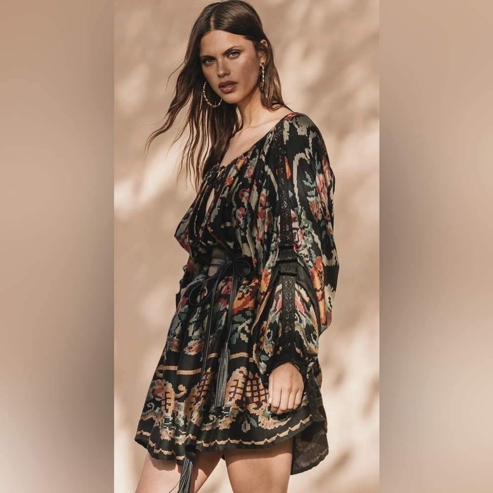 NWOT! Anthropologie boho silk dress. One size. Lace insert on sleeves.NEVER WORN
